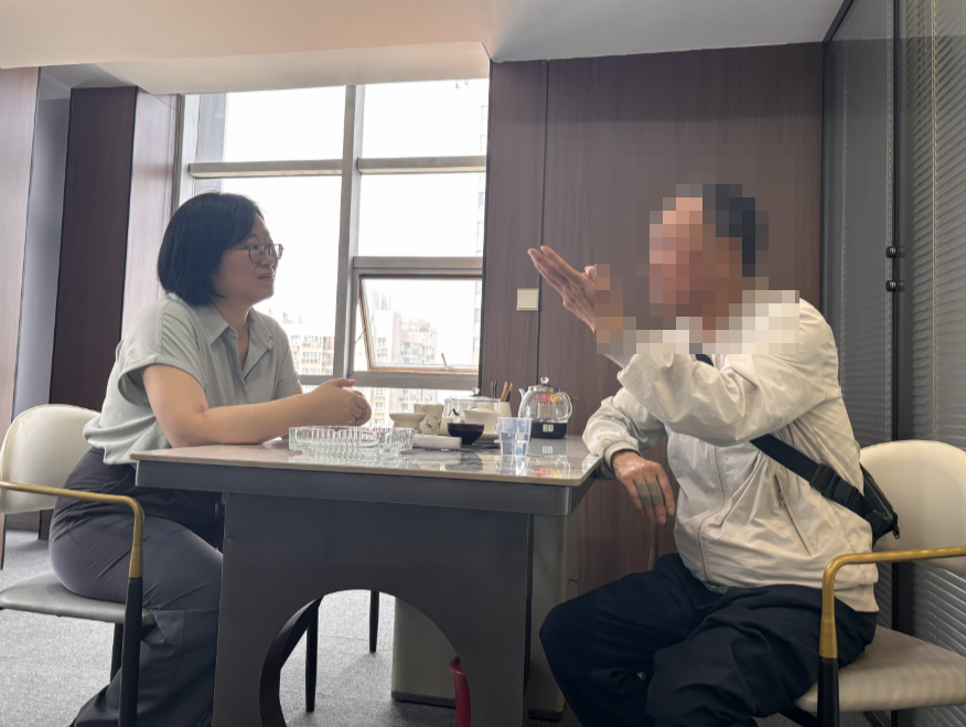 当事人会见场景